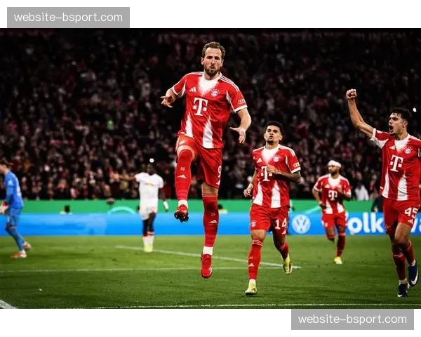 战术复盘：拜仁如何破解莱比锡的高位防线取得关键胜利